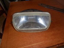 ANCIEN PHARE OU OPTIQUE DE VOITURE REF / 72 / 20 / 063
