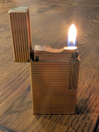 Authentique briquet t - authentique, s.t