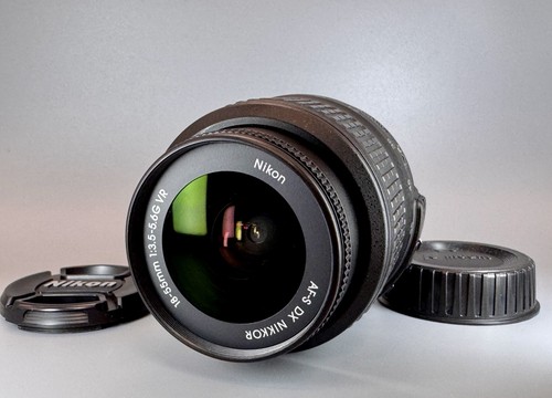Comme neuf objectif - neuf],