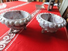 2 cache pots en verre moulé