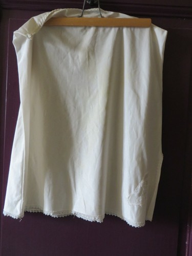Linge ancien jupon vintage - jupon,