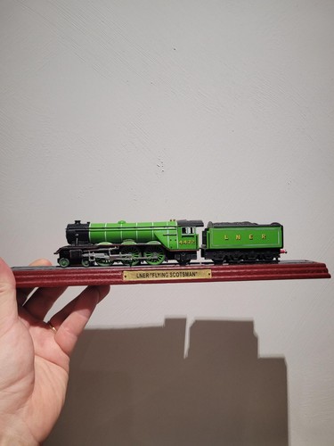 Maquette locomotive lner - maquette,