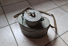 Ancienne goujonniere vintage en zing année 50 - vivier - bourriche