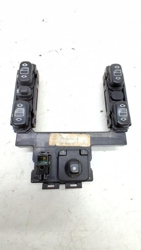 A2108213951 commande autoradio