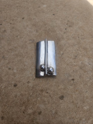 Belle broche moderniste - broche, en