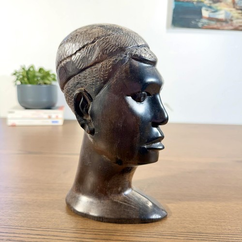 Buste africain sculpté - , en
