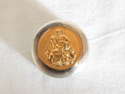 Ancienne petite boîte argent - ancienne,