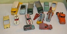 Lot de 14 Voitures DINKY TOYS