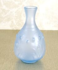 Superbe vase Muguet Art Nouveau  verre pressé moulé bleu opaque. Ecole de Nancy.