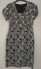 Robe noire et blanche. Manches courtes, Taille M 38. TBE