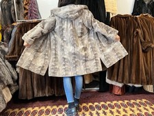 Manteau En Visone Saphir Avec