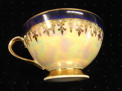 Tasse piedouche - ,