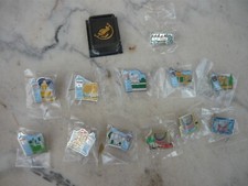 Lot de 13 Pin's Vittel - Neufs