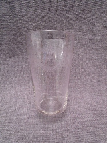 Verre gobelet ancien