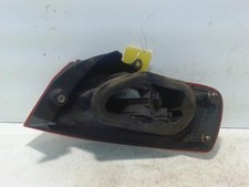 Feu arriere principal gauche