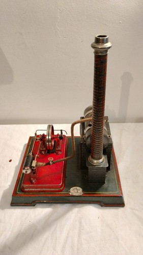 Ancien jouet vapeur - ancien, en
