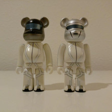 BE@RBRICK Series 21 DAFT PUNK