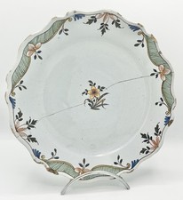 Assiette en faïence