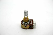 SUPPORT PC DOUBLE POTENTIOMÈTRE LINÉAIRE HUGHES & KETTNER B50K POUR BASSKICK 505