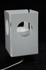 LAMPE A POSER EN EPAISSE TOLE