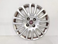 735481016 enjoliveur pour FIAT