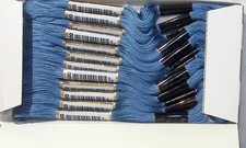 1 Boite de 12 Fils à broder