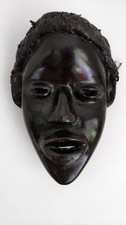Masque de jeune garçon
