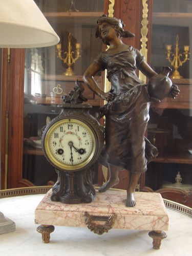 Belle pendule xix par moreau - par,