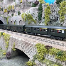 3 voitures Romilly, A5B4tz + B9 1/2tz + B7Dt, avec éclairage, SNCF,  Ep IV - EPM