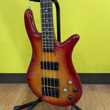 Guitare basse électrique