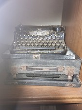 Machine à écrire UNDERWOOD