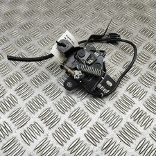 TOYOTA YARIS CROSS MXP Serrure