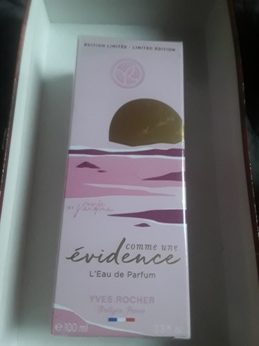 Comme une evidence eau - comme, de