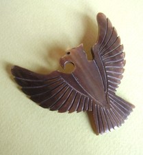 2410 / BROCHE "AIGLE"  EN CORNE DE BOEUF