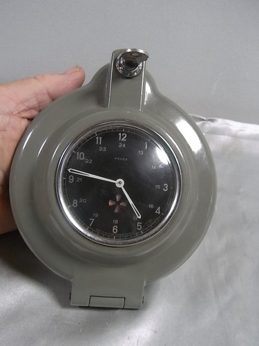 Ancienne pendule - 🇫🇷,
