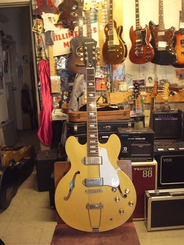 Epiphone inspiré par - , john