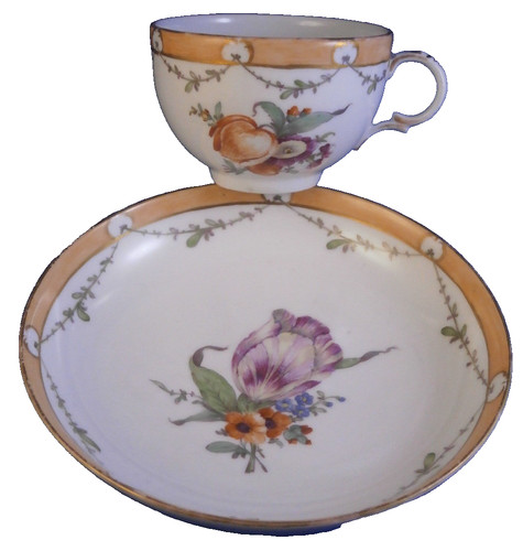 Tasse sous - et, en