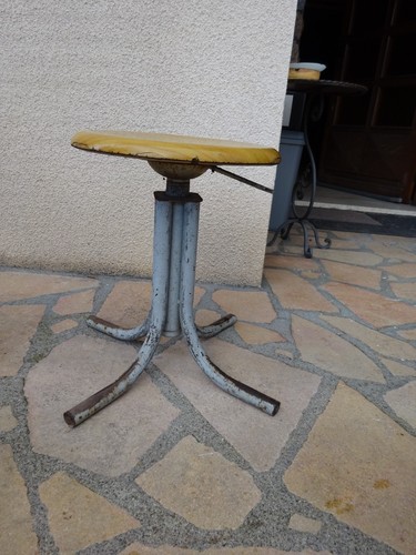 Ancien tabouret industriel - ancien,