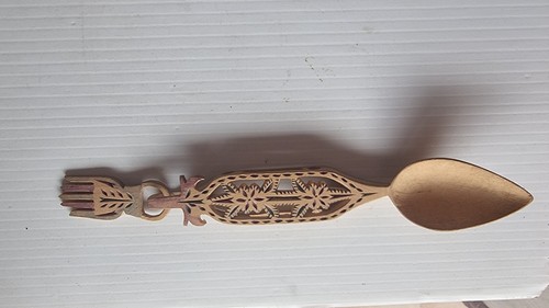 Cuillère kabyle avec - cuillère, main