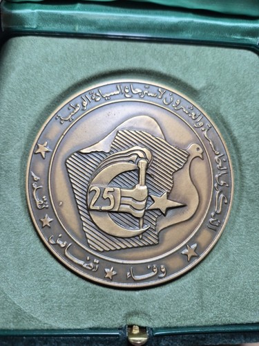 142 médaille algérie 25 - médaille,