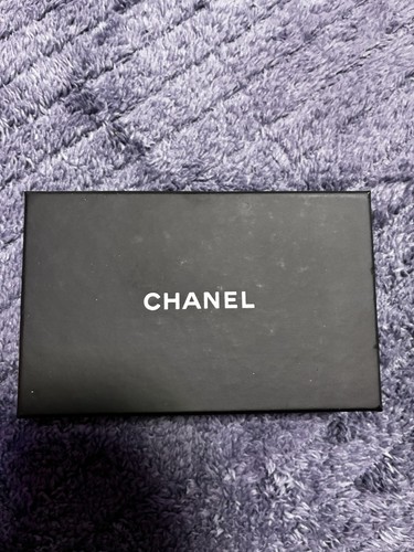 Chanel boîte vide dimension