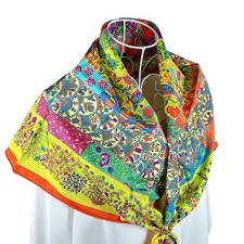 Foulard en soie HERMES Carre