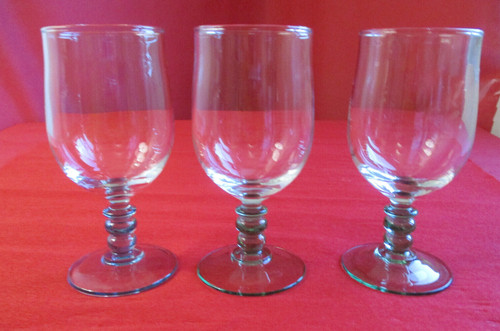 Lot verres pied à - de,