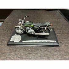 Kawasaki 750 H2 Solidos made