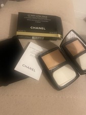 Le Teint Ultra Tenue de Chanel numéro 20 beige