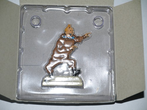 Figurine demi ronde - figurine, bosse
