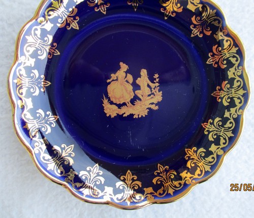 Petite assiette bleue dorée - bleue,