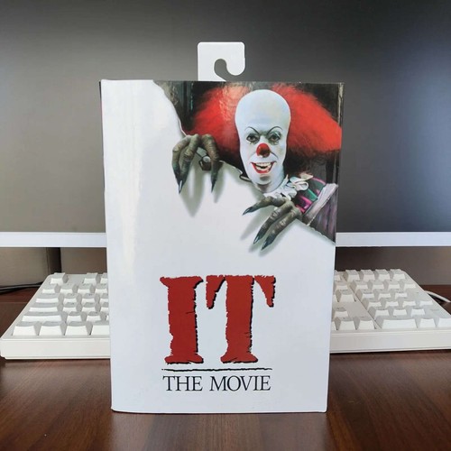 Neca pennywise figurine 7 - it,