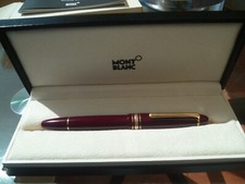 MONTBLANC "146" Bordeaux. Avec son écrin,  sa garantie et sur boite carton. TBE