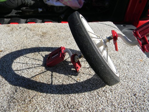 Radio flyer red tricycle - radio,